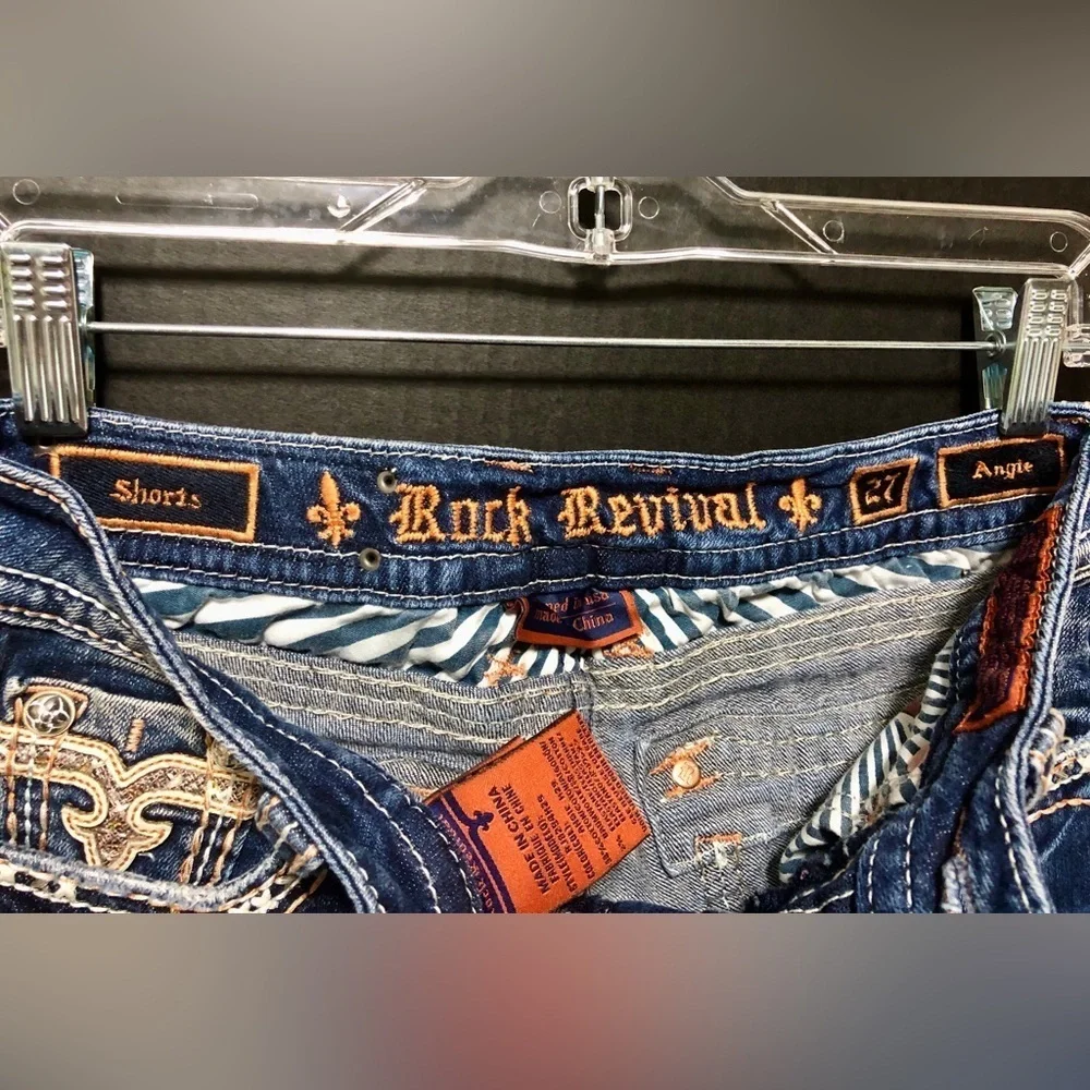 💘Rock Revival ⚜️ Angie Blue Distressed Denim Shorts - Picture 4 of 11
